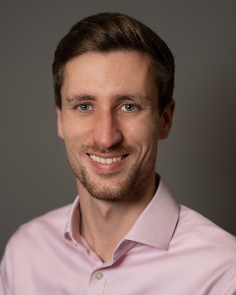 Tom Ellis, chiropractor at Isis Chiropractic Centres Aylesbury
